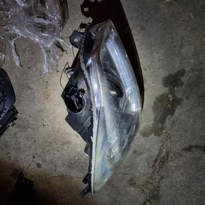 Opel insygnia A lampa bi-xenon led przednia prawa