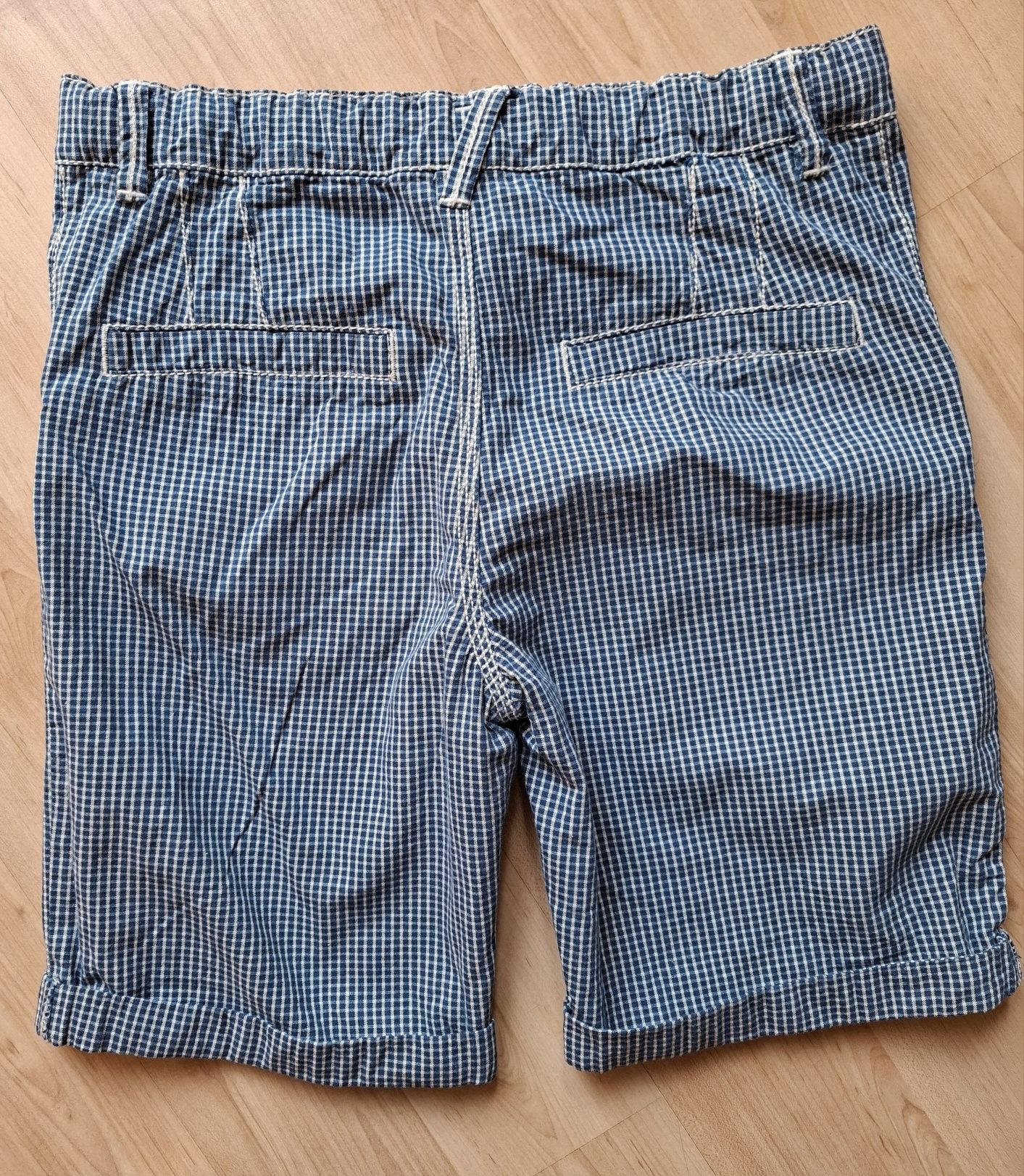 Spodenki chłopięce kratka 128/134