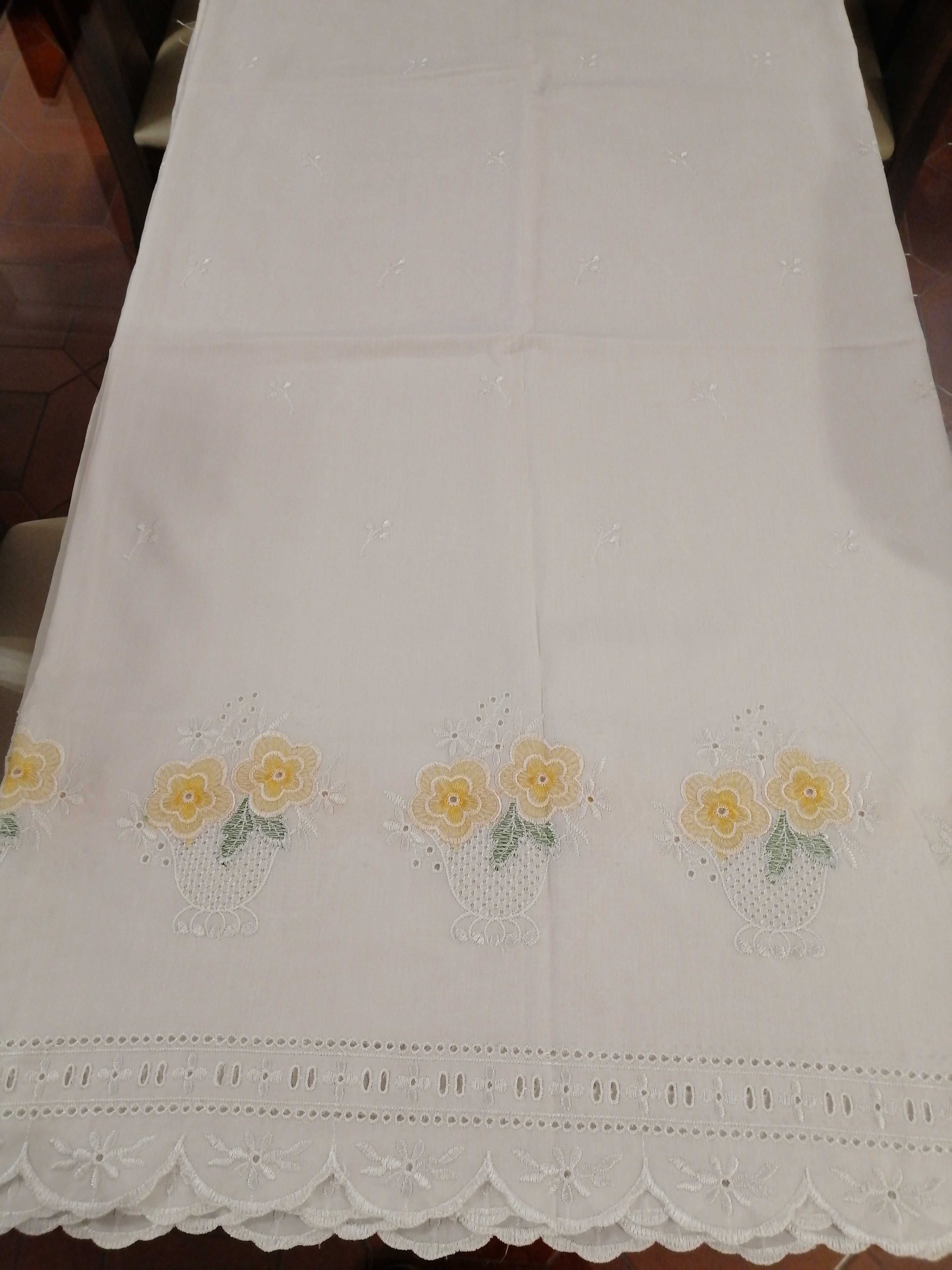 cortina para janela de cozinha