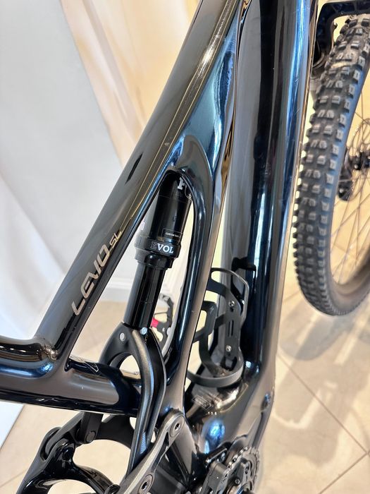 Specialized Turbo Levo SL Comp Carbon 1600km, 100% bateria