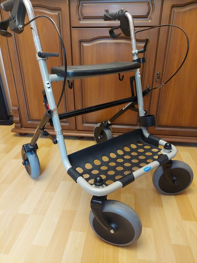 Balkonik rehabilitacyjny rollator rehabilitacyjny chodzik rehabilitacy