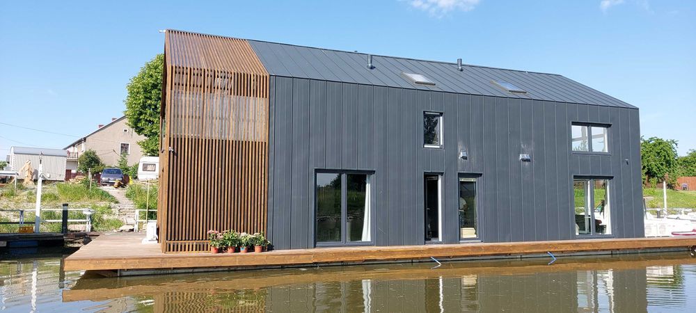 Dom 70 m, dom na wodzie hausboot / houseboat, dom pływający