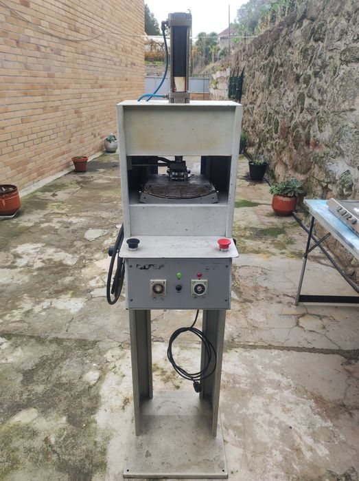 Prensa térmica em perfeito estado