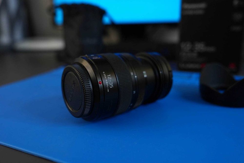 Об'єктив Panasonic Lumix G 12-35mm, f2.8, 2 версія, повний комплект.