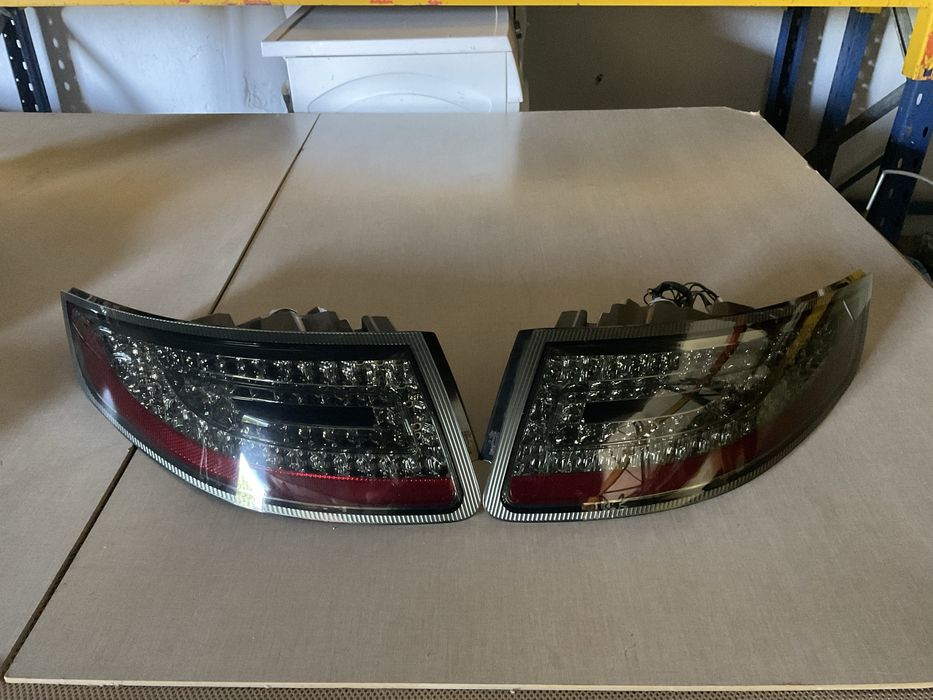 Farolin porsche 911 traz