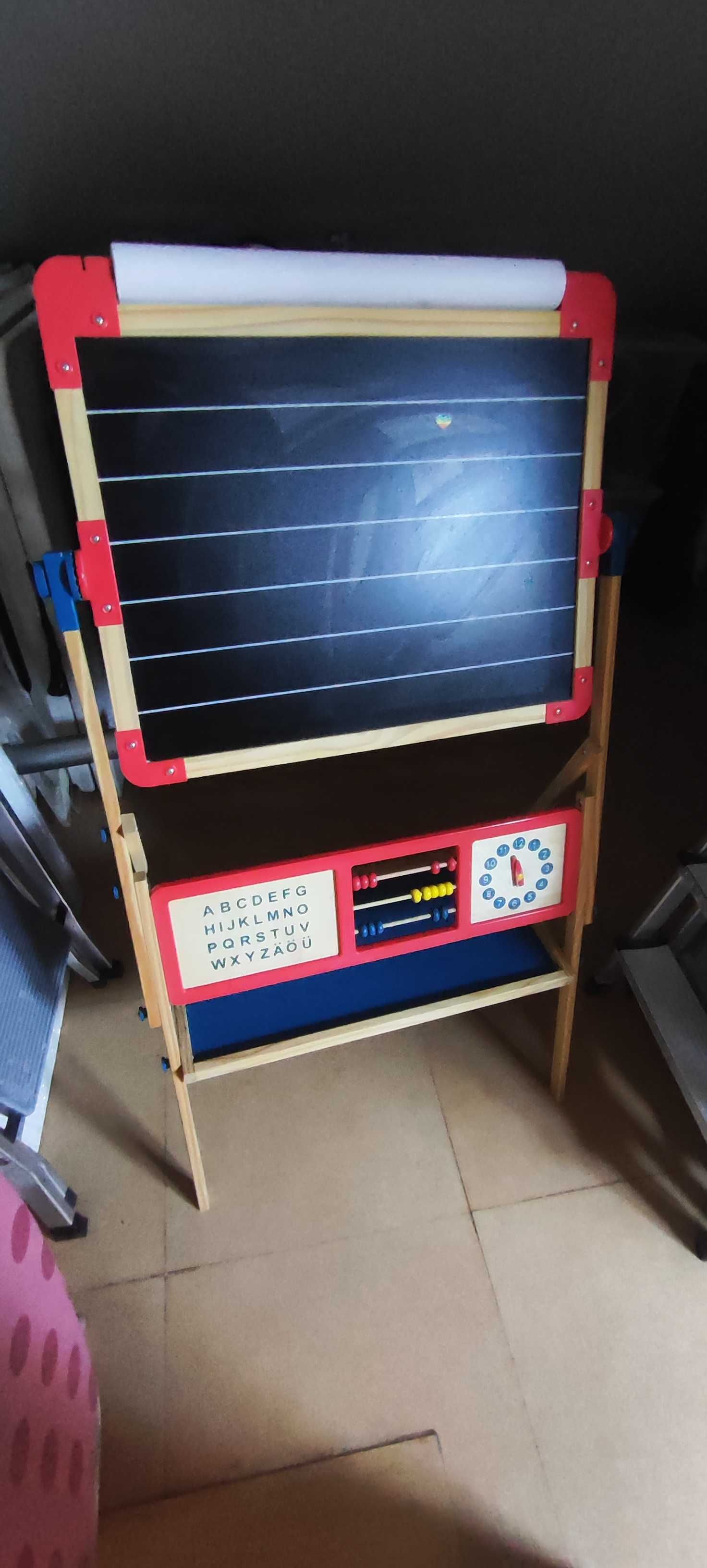 Brinquedo quadro ardosia e magnético para crianças