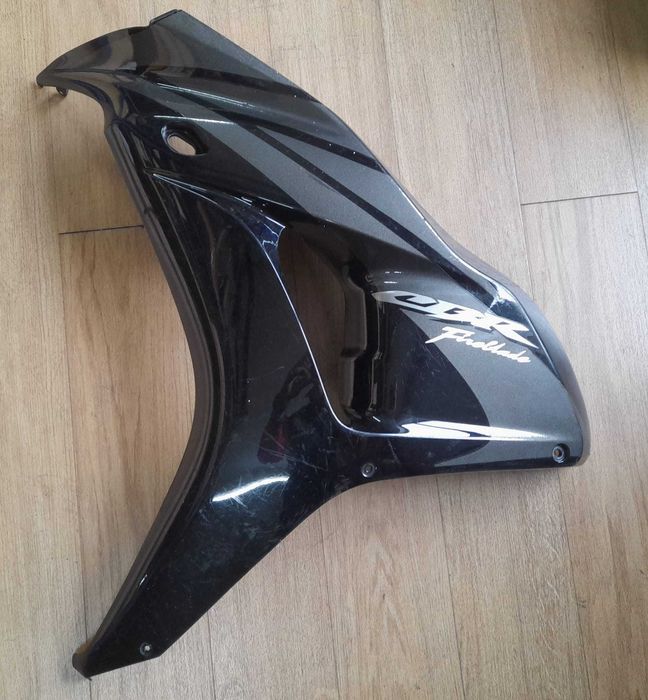 CARENAGEM LATERAL DIREITA OEM HONDA CBR 1000RR 06-07