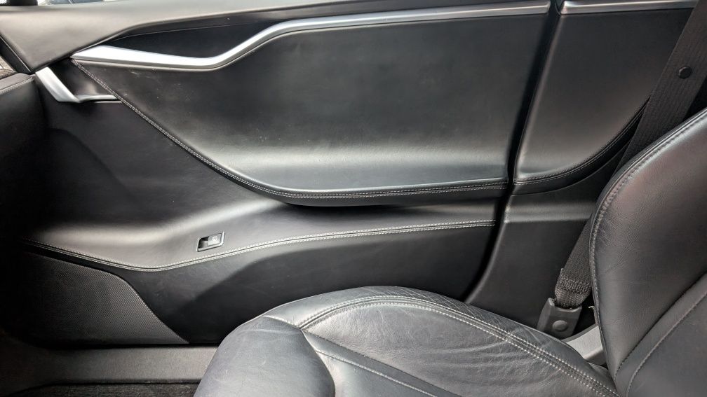Tesla s rest 2016