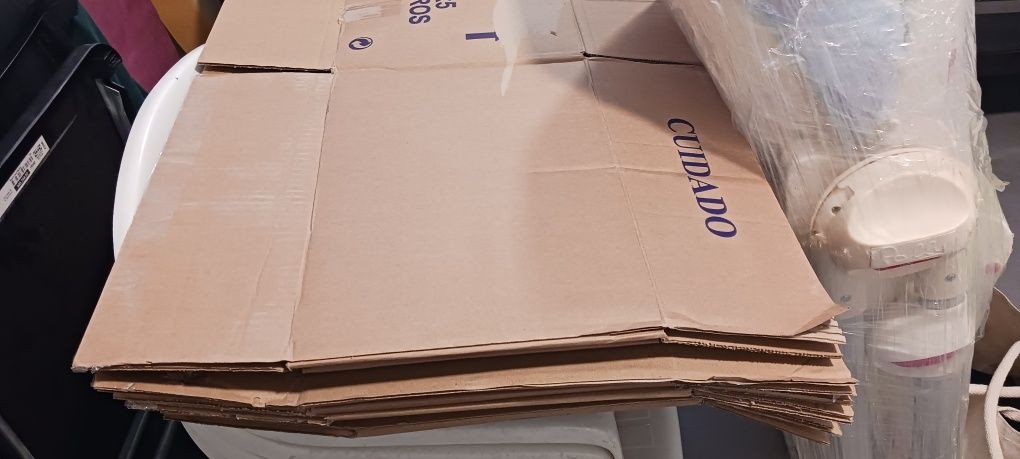 Caixas de papel para arrumação