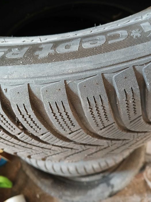 4x Hankook Winter i*cept RS2 205/55/16 komplet opon zimowych