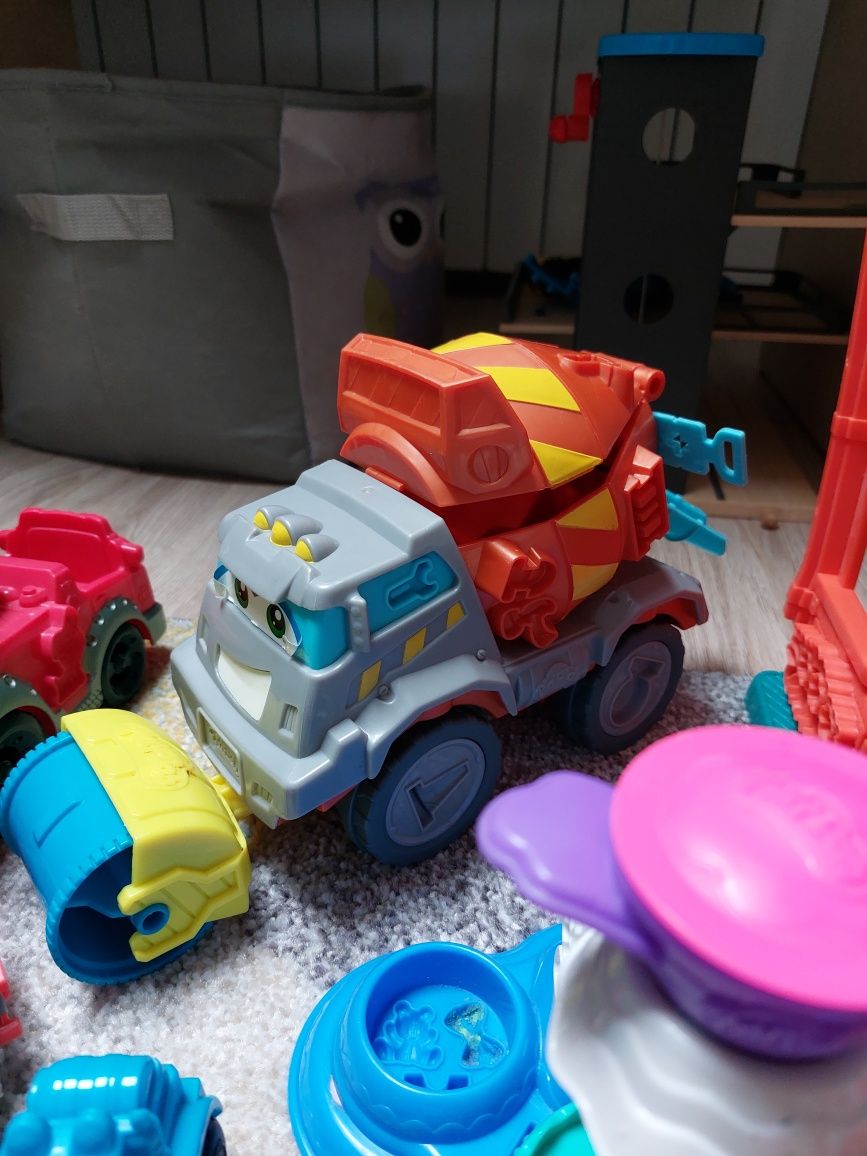 Zestaw zabawek do ciastoliny play-Doh dentysta straż auta