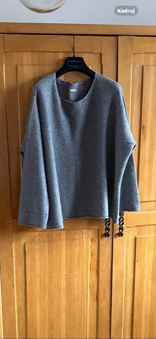 Sweter 100% kaszmir Oversajs, średnio szary .
