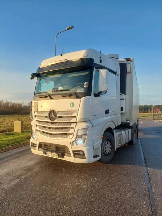 Mercedes-Benz ACTROS  Mercedes Actros MP4 450KM
