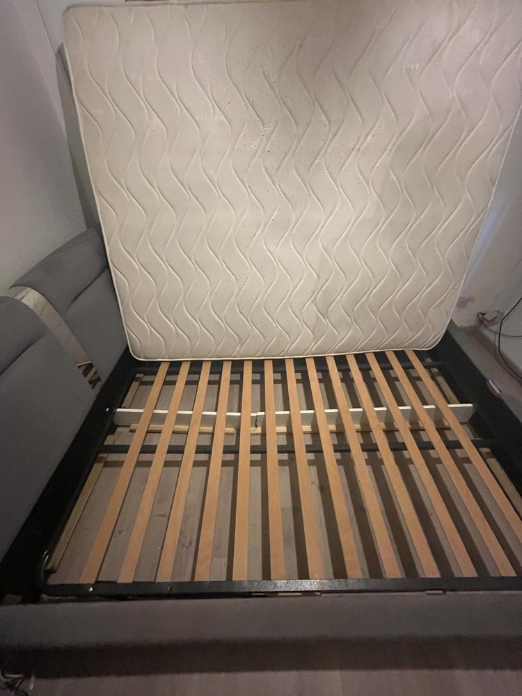 Cama de casal 180x240cm com colchão e estrado