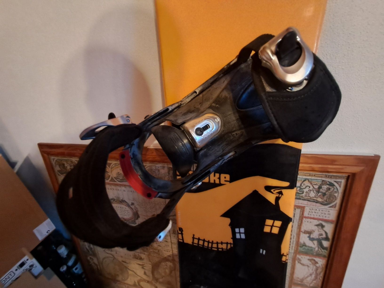 Prancha de Snowboard com fixadores