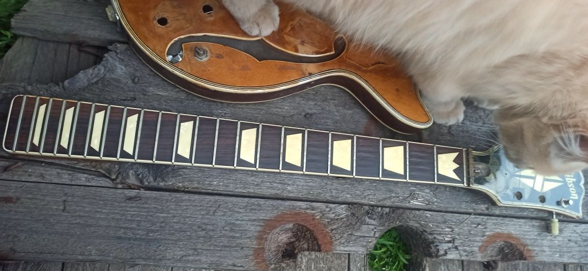 Гриф гитары Gibson