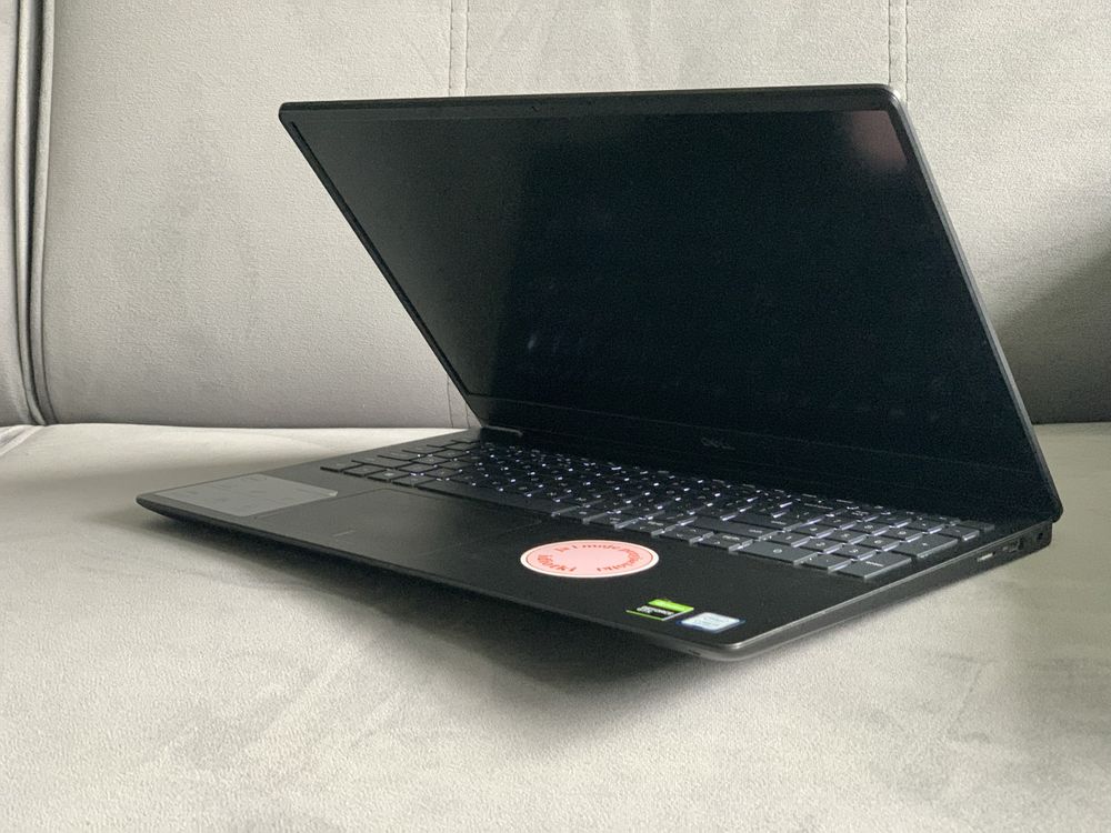 Laptop Dell Inspiron 7590