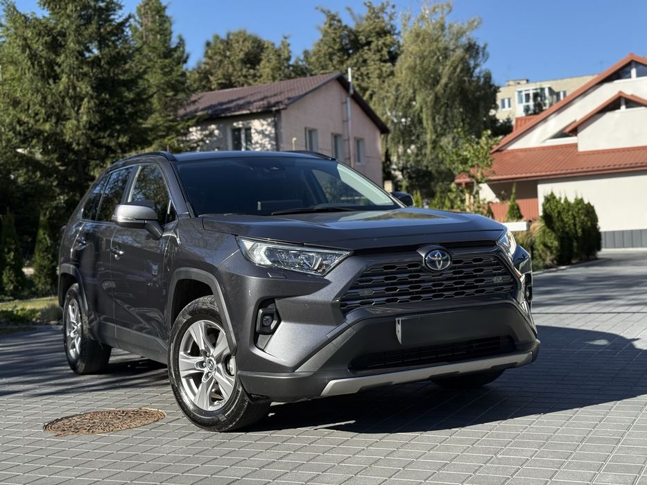 Подобова оренда  - Toyota RAV4 Hybrid 2023