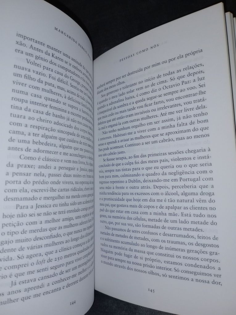 Livro " Pessoas como nós "