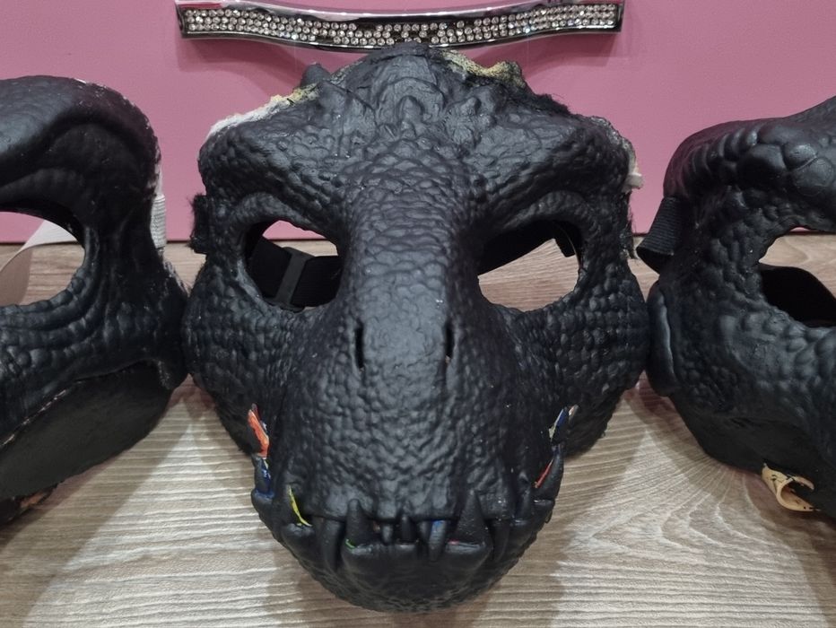 Маски Фуррі, Фурри динозавр.