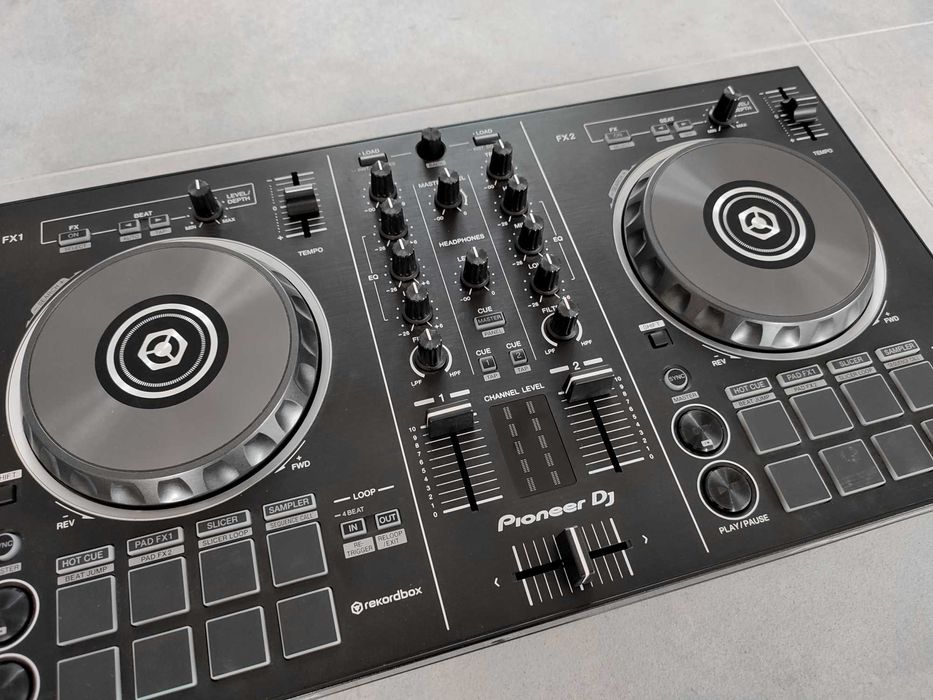 Kontroler Dj Pioneer DDJ-RB konsola mikser