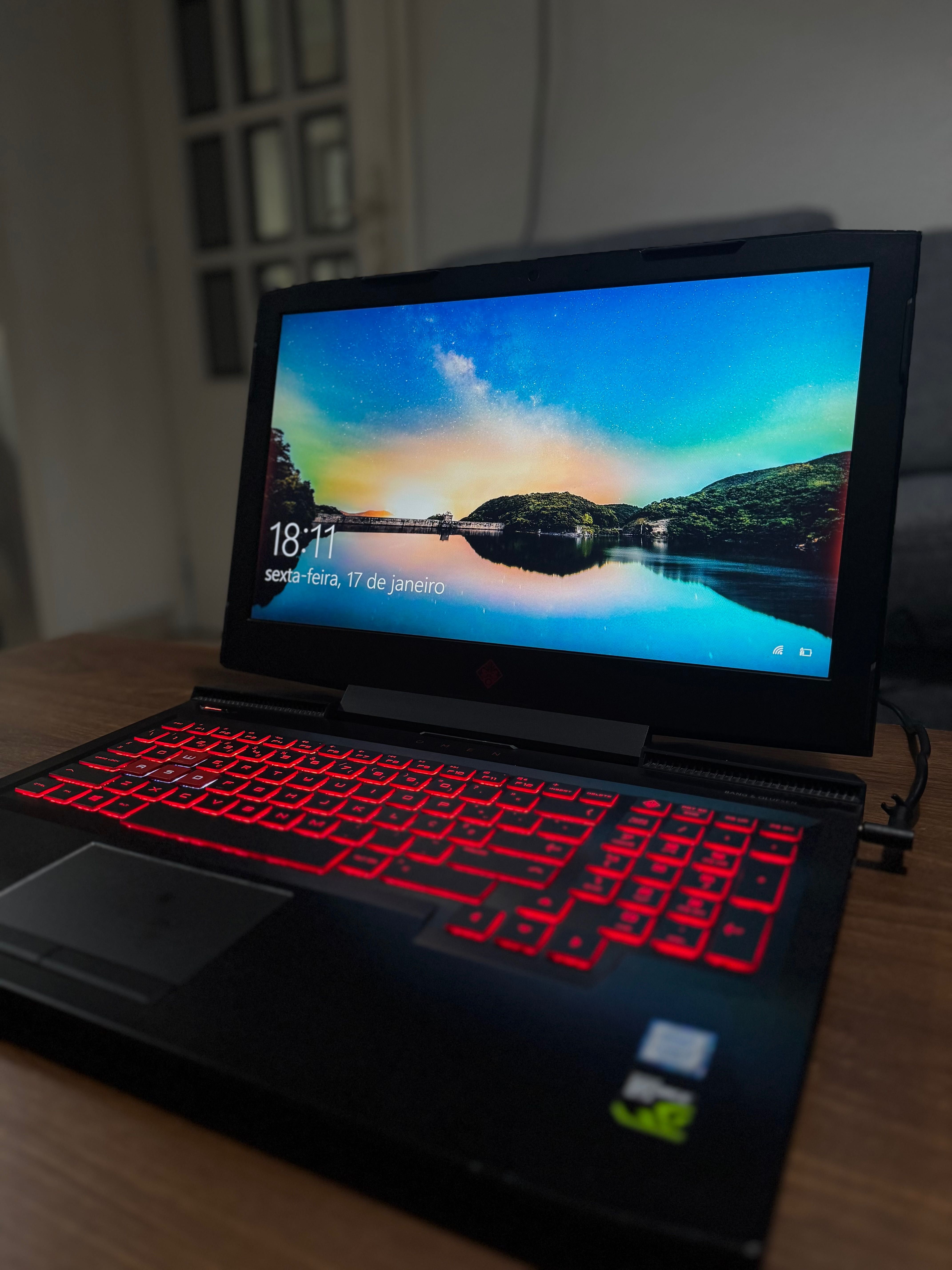 Portátil Omen HP 15 PC GAMING - Intel core i7