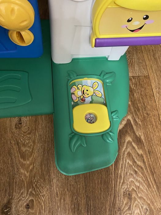 Продам музикальний будинок Fisher Price
