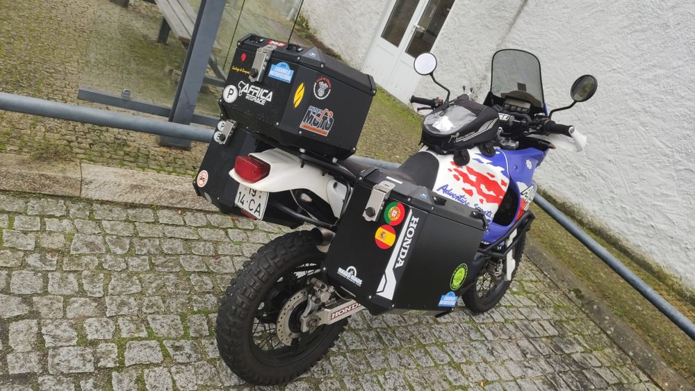 África Twin adventure sports tricolor