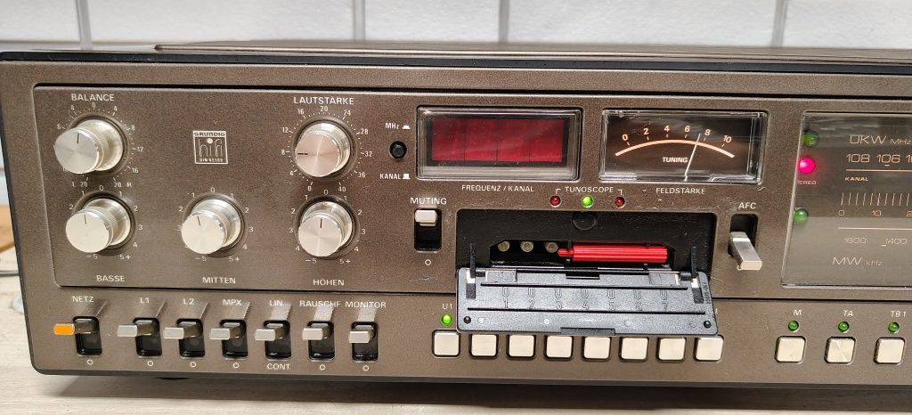 Amplituner SUPER hi-fi stereo GRUNDIG R 48