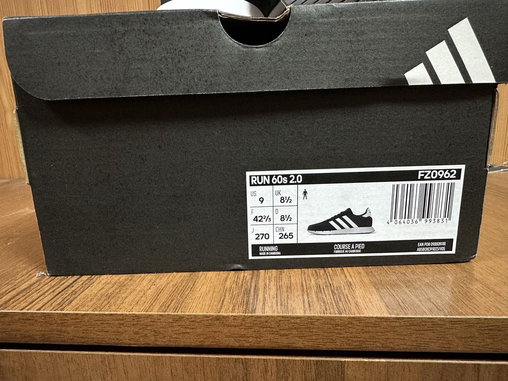 Кроссовки adidas
