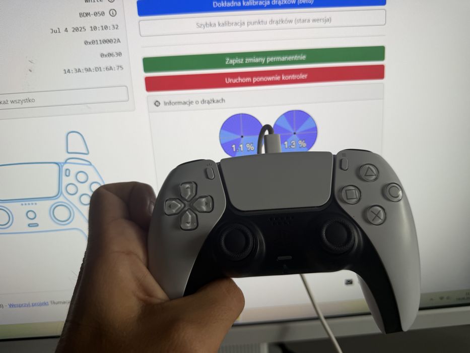 DualSense PS5 pad po wymianie analogów TMR bez dryftu