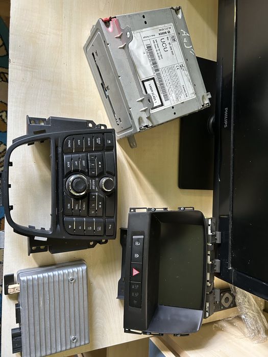 Radio komplet NAVI 600 Opel Astra J