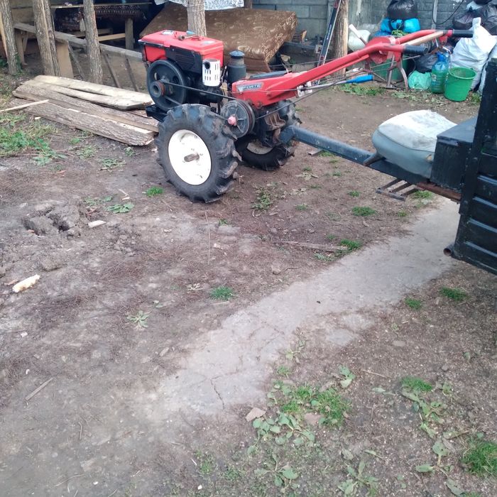 Продам мотоблок. Форте в робочому стані з прицепом  копалкою і фрезою