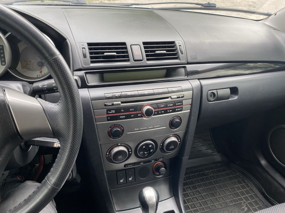 Продам Mazda 3 один власник.