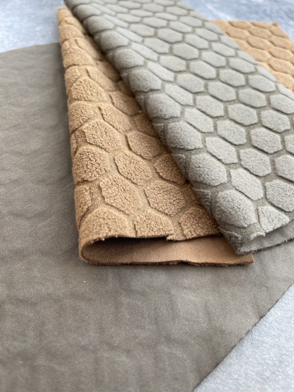 Тканина флісова еластична HexaWarm 300г/м²