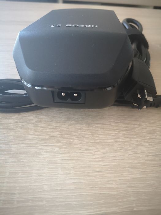 Ładowarka Bosch SMART 4A