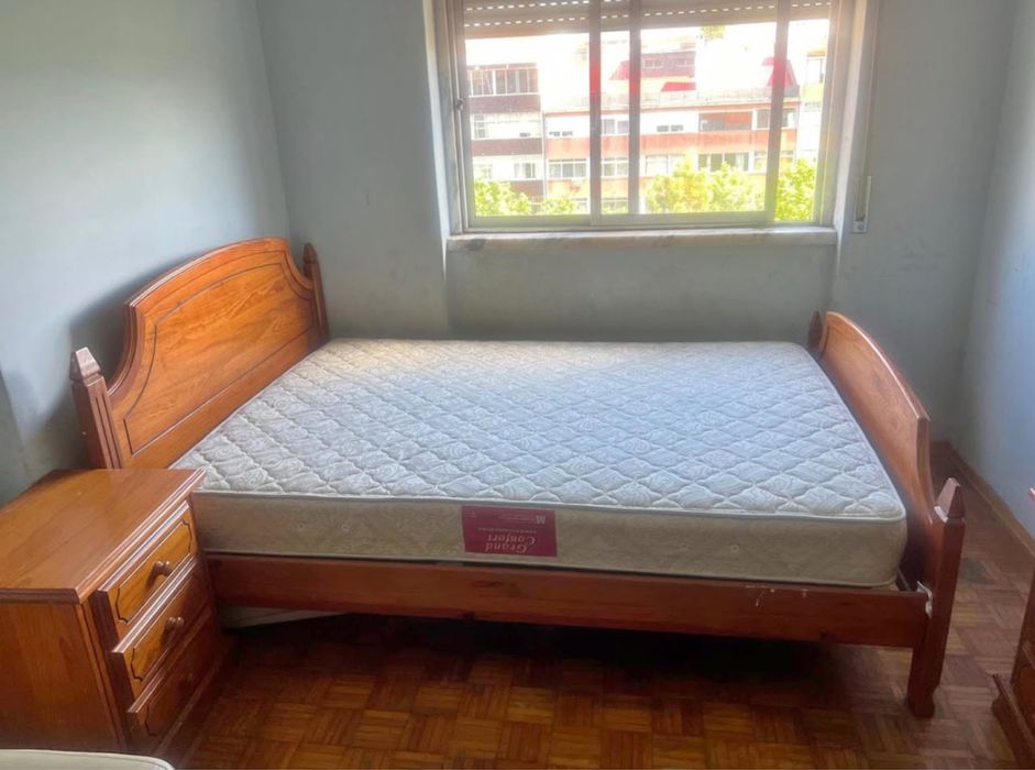 Cama com Transporte Grátis - Negociável