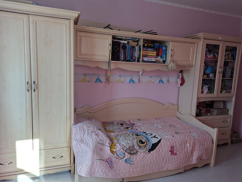 Дитячі меблі дівчинці бв