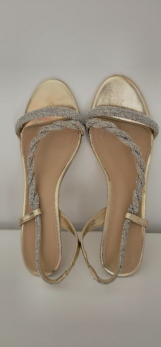 Złote sandały na szpilce 41 cyrkonie