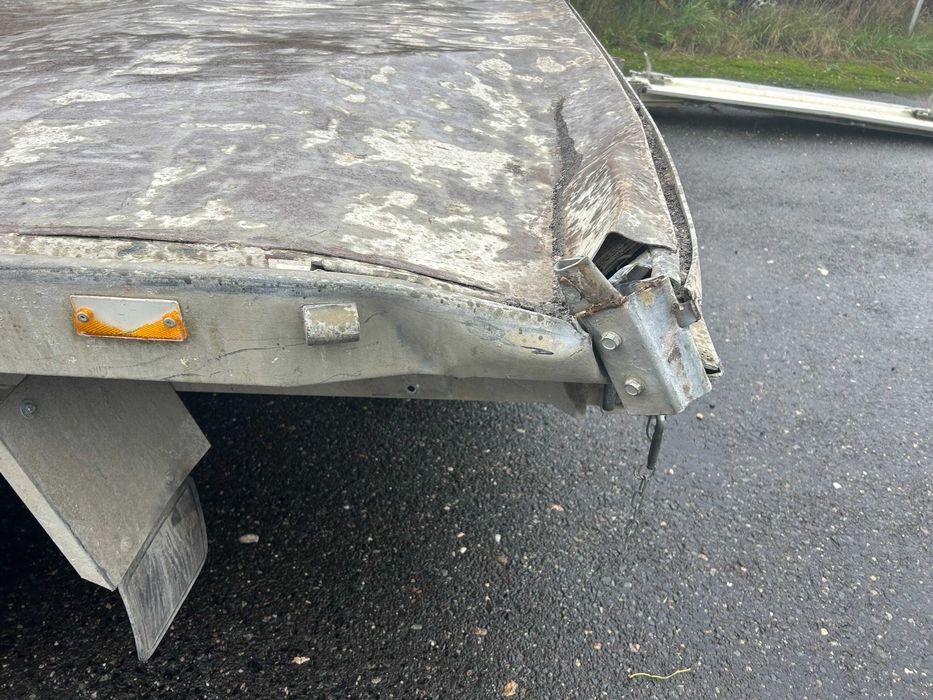 Przyczepa wywrotka kiper 3500 kg 3,5 tony SARIS C3500 lekko uszkodzona