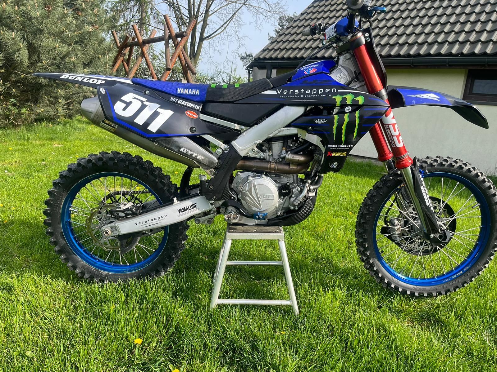 Yamaha YZ 450F rozrusznik, mapy