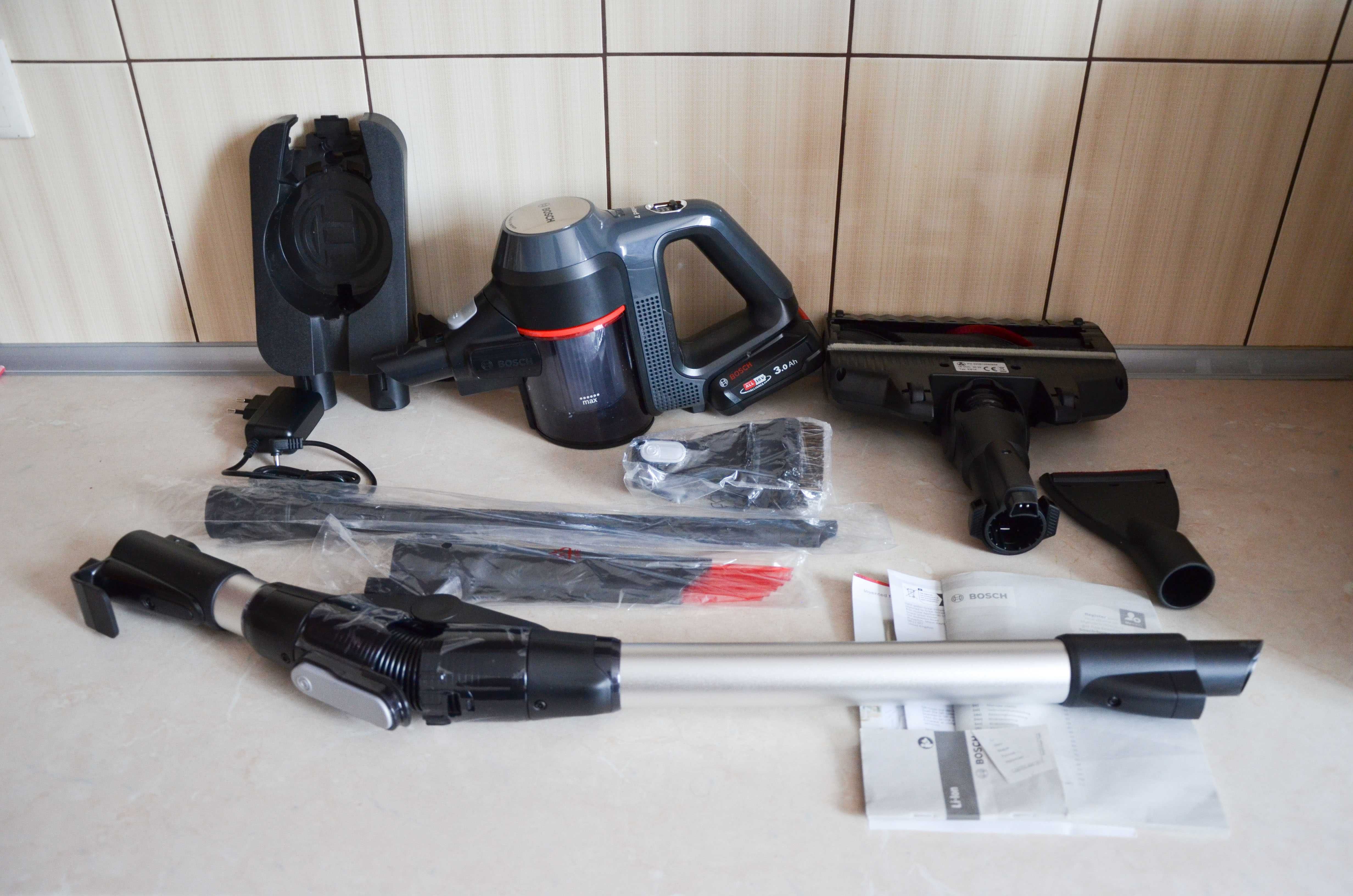 Аккумуляторный пылесос Bosch Unlimited 7 BSS71125AH