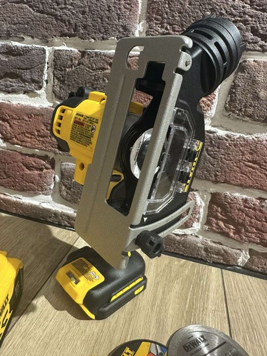 Болгарка аккумуляторна DeWalt DCS438b mini (Mexico 2025)