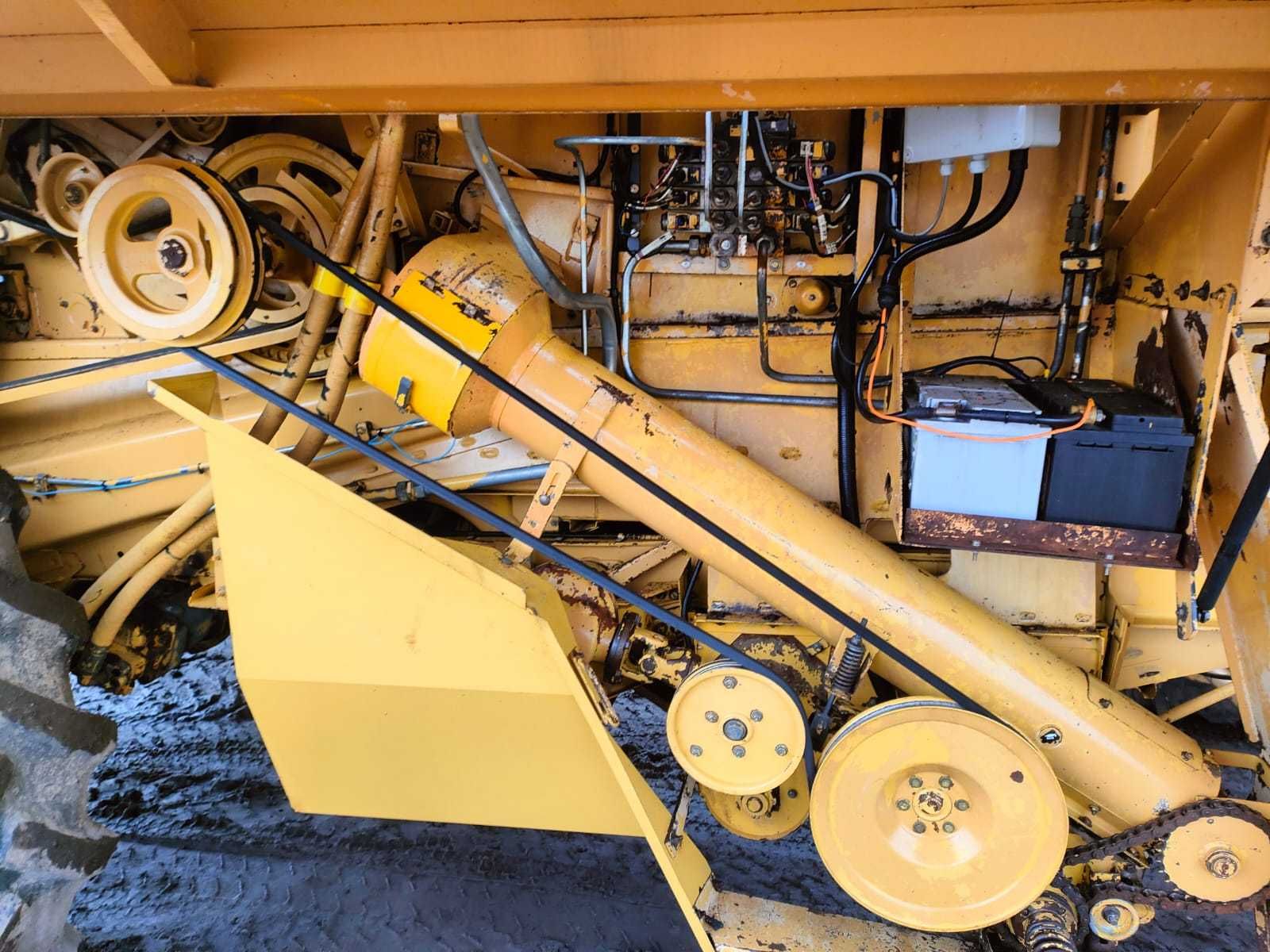 New Holland TX 62 jak 64 i 65 i 34 i 32