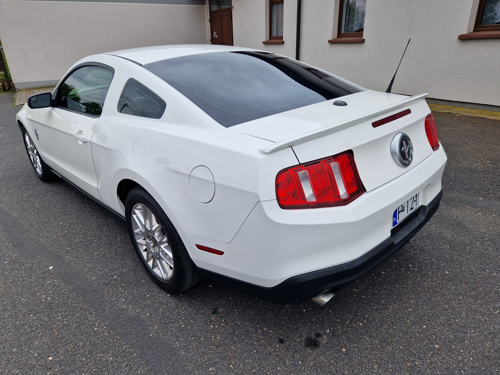 Ford Mustang 2011r 3.7l USA