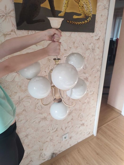 Світильник в хорошому стані