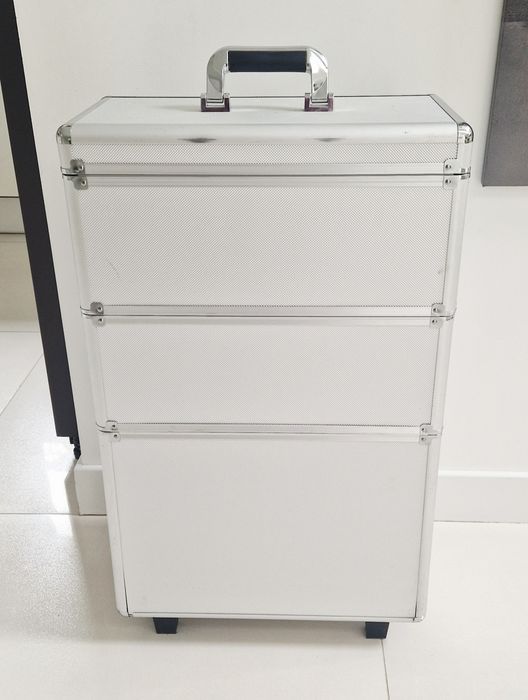 Kufer fryzjersko kosmetyczny kółka XXL