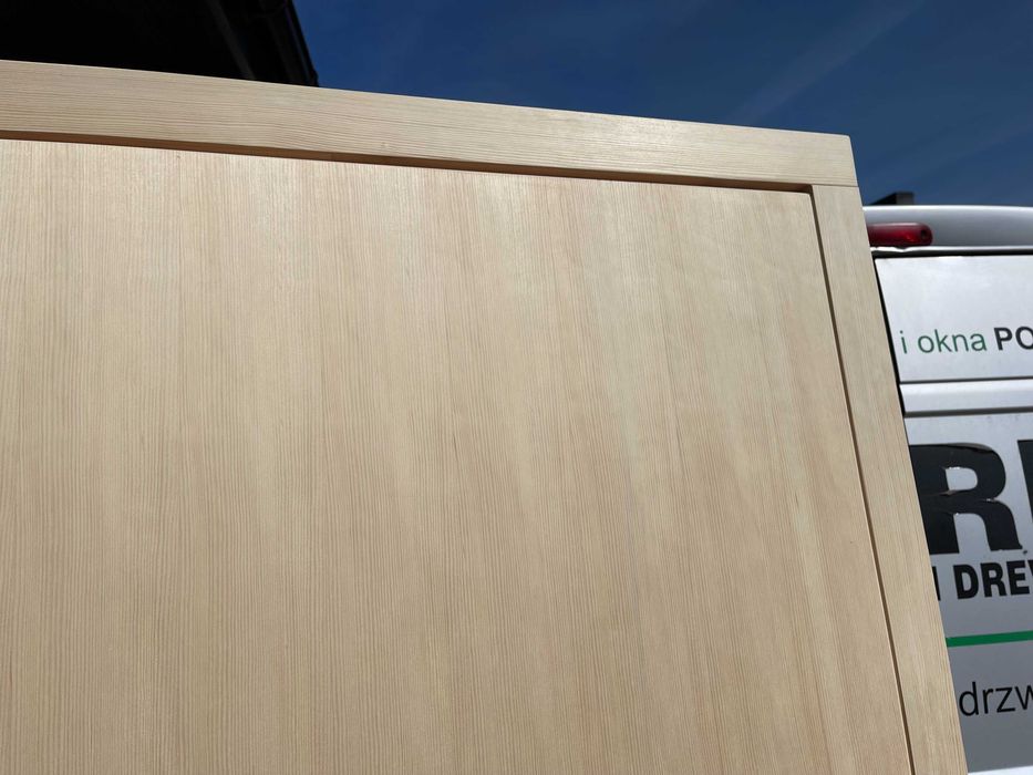 Drzwi wewnętrzne drewniane gładkie zawiasy bezprzylgowe OD RĘKI