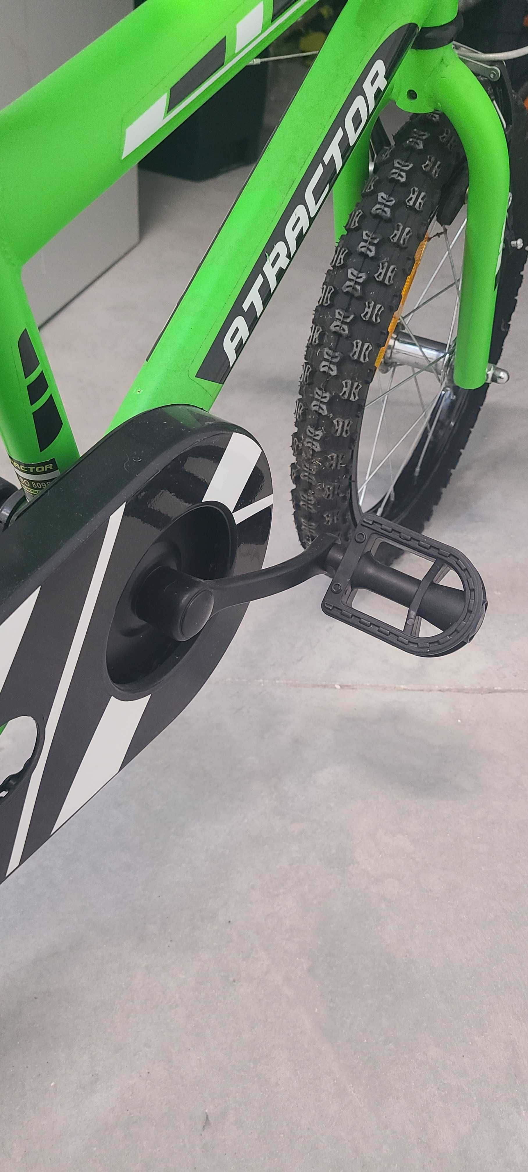 Bicicleta criança atractor