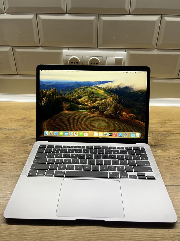 Apple MacBook Air 13' A2337 2020 M1/16Gb RAM/ 512Gb SSD